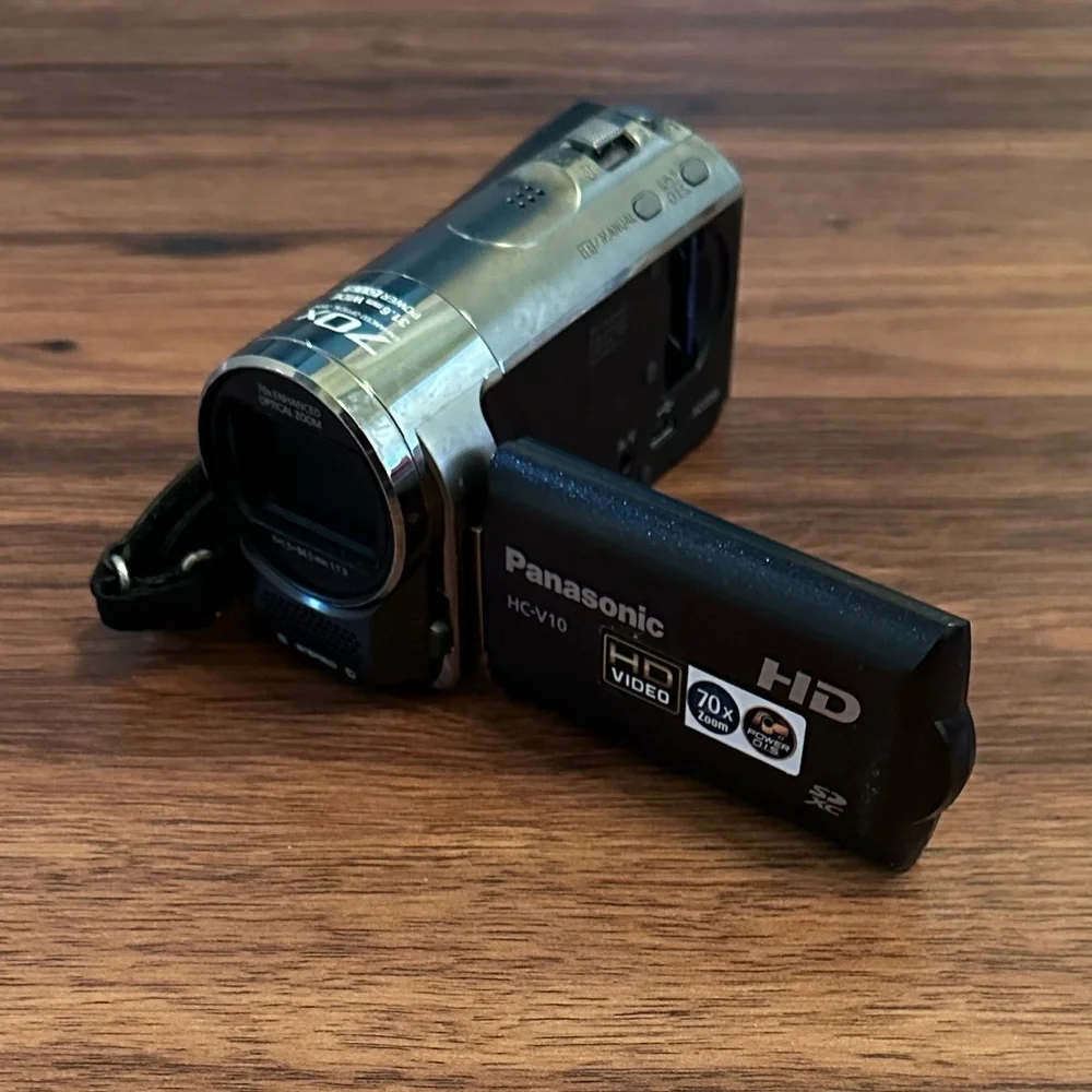 VTG Panasonic HC-V10P Digital Video Camera